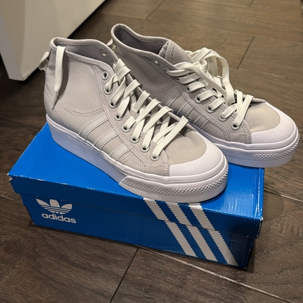 Adidas Nizza Platform Grey new in box Kids 6.5